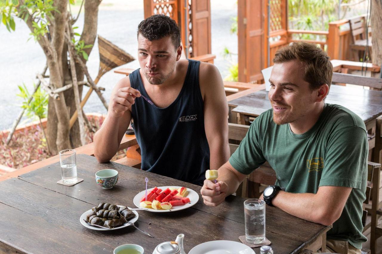 Klang Aow Seafood & Resort Khanom Εξωτερικό φωτογραφία